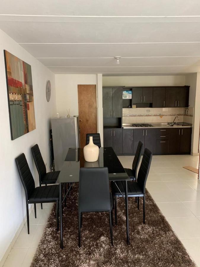 E2 Comodo Y Amplio Apartamento En Laureles Estadio 120 Mts2 Medellín Eksteriør billede