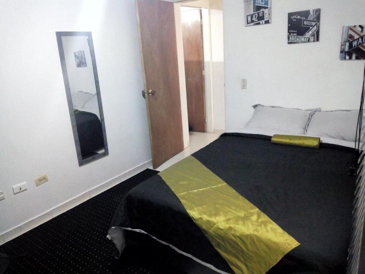 E2 Comodo Y Amplio Apartamento En Laureles Estadio 120 Mts2 Medellín Eksteriør billede