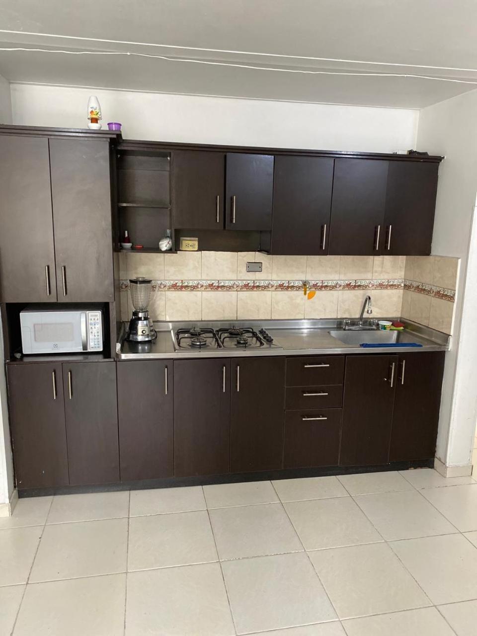 E2 Comodo Y Amplio Apartamento En Laureles Estadio 120 Mts2 Medellín Eksteriør billede