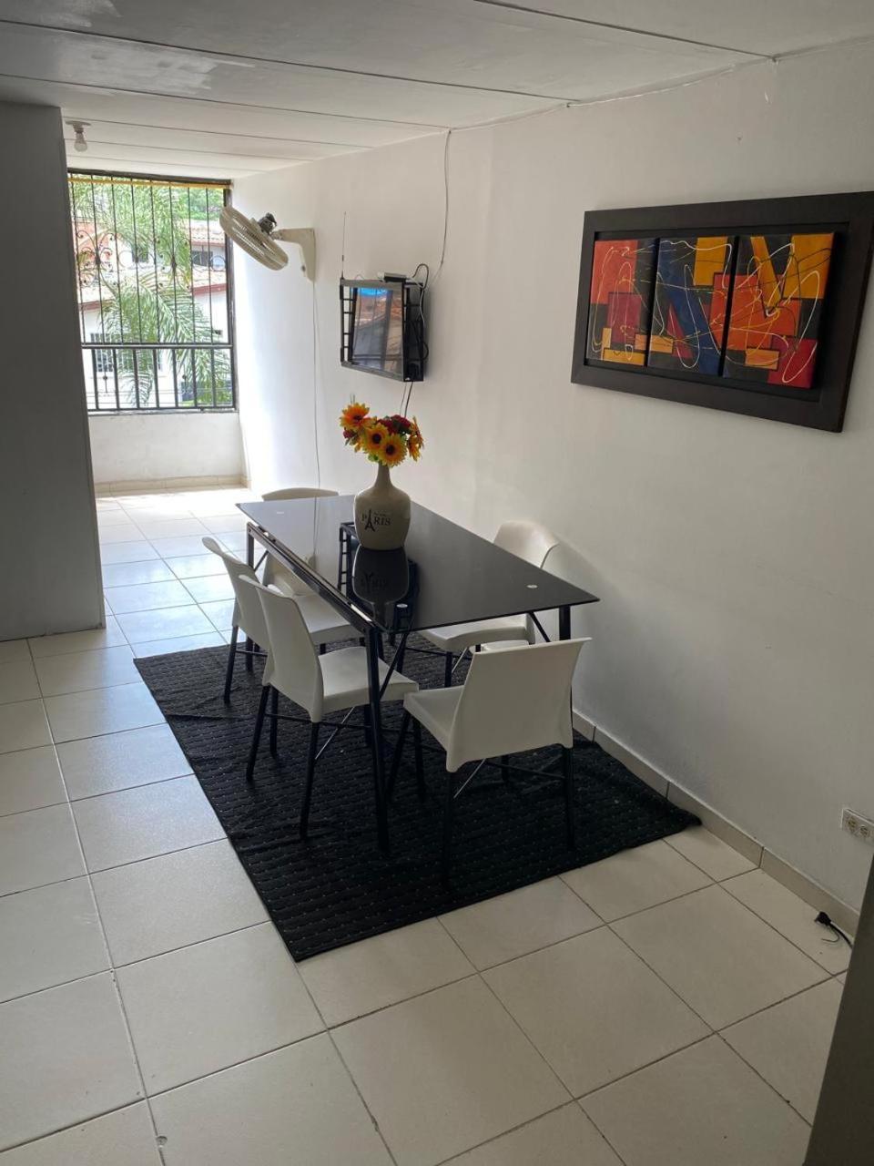 E2 Comodo Y Amplio Apartamento En Laureles Estadio 120 Mts2 Medellín Eksteriør billede